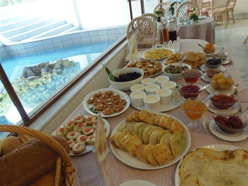 Hotel Atlantica Yakinthos Kato Daratso